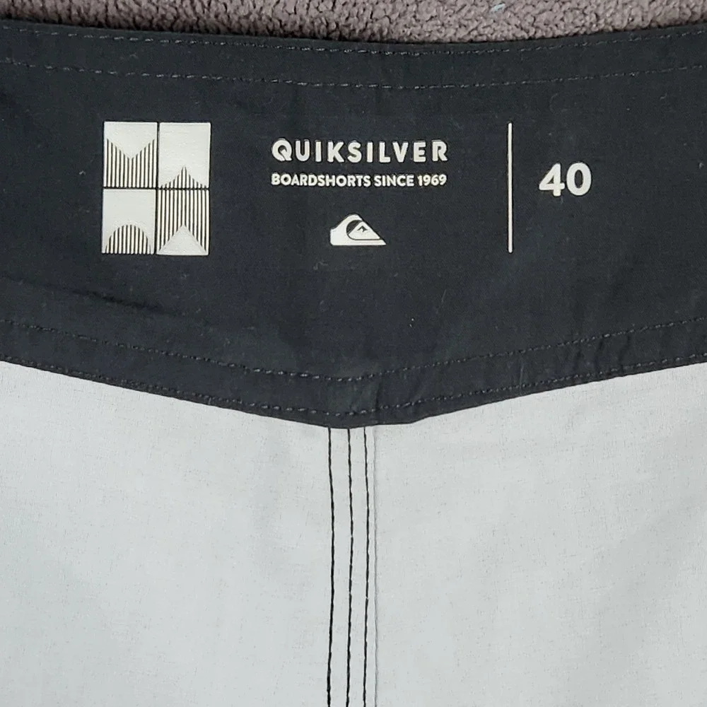 Quiksilver Everyday Blocked Vee 20
